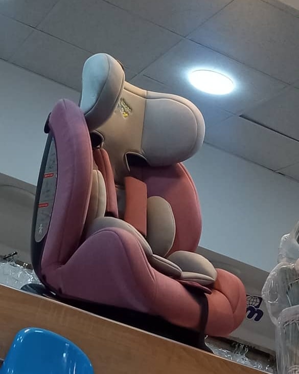 siège auto pour enfant