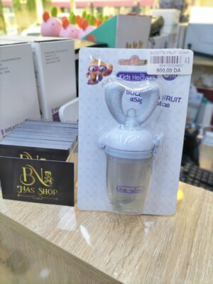 557601398_122159653172769538_4549580499776410515_n Sucette a fruit en silicone