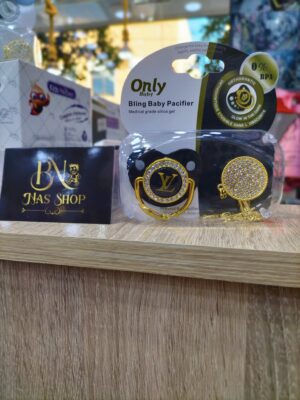 559489537_122161667528769538_5567130491890590237_n Sucette attache et brouche